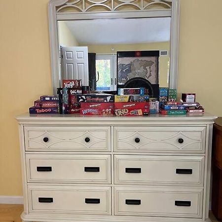 Relaxing Home - Near Pocono Attractions! Tobyhanna Bagian luar foto