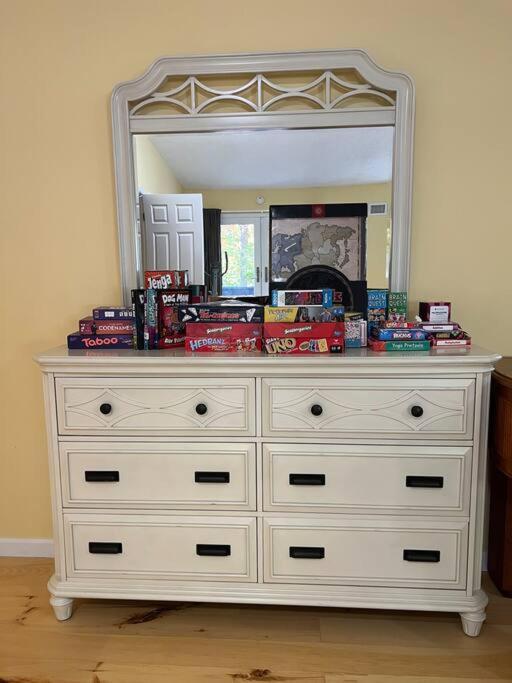 Relaxing Home - Near Pocono Attractions! Tobyhanna Bagian luar foto
